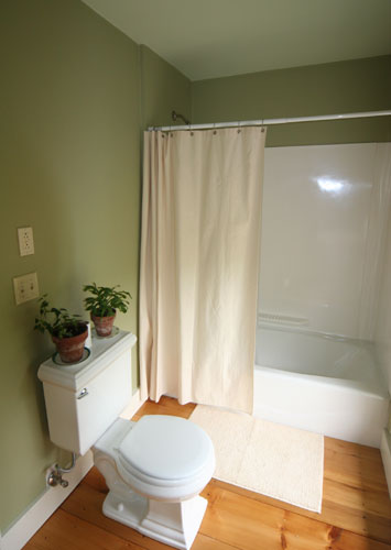 Upstairs Bath