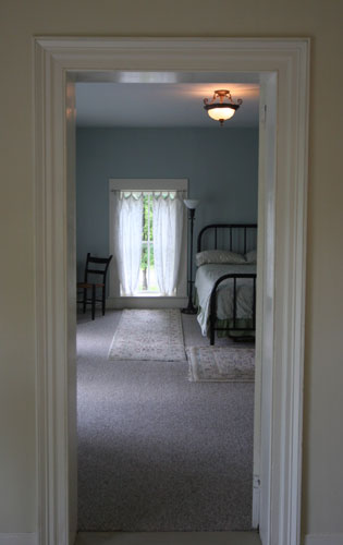 Bedroom 2 Entry